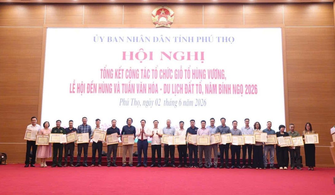 9919-1780460841-20-1780444437-tap-chi-kinh-te-moi-truong-nhan-bang-khen-cua-ubnd-tinh-phu-tho Tạp chí Kinh tế Môi trường nhận Bằng khen của UBND tỉnh Phú Thọ - Ảnh 1